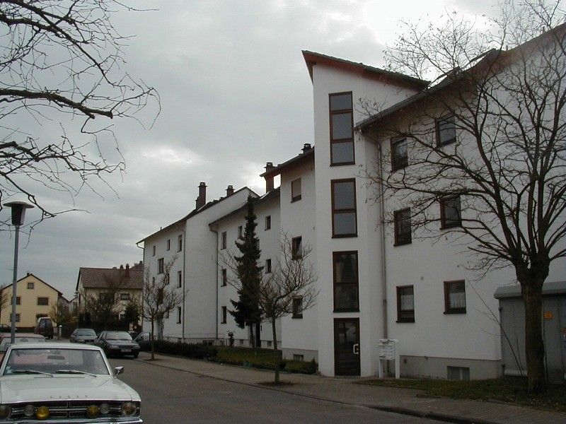 Gemütliche Dachgeschosswohnung mit Einbauküche